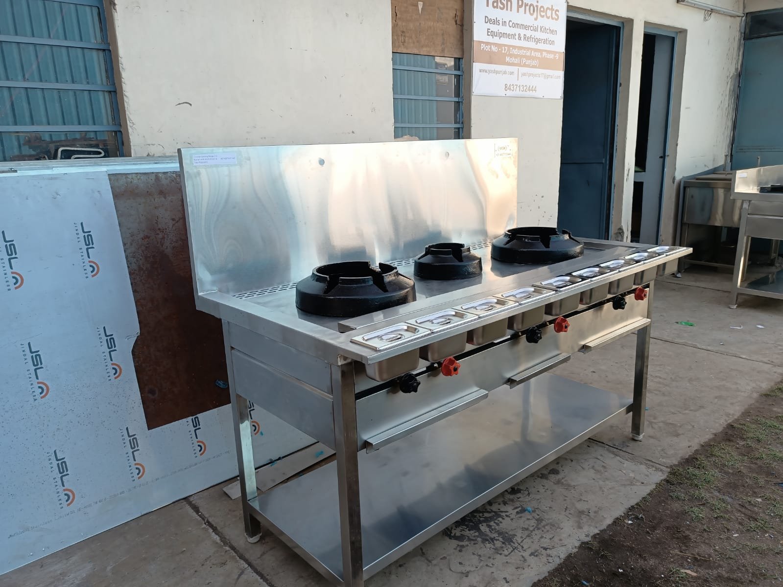 Chinese Cooking Range Three Burner