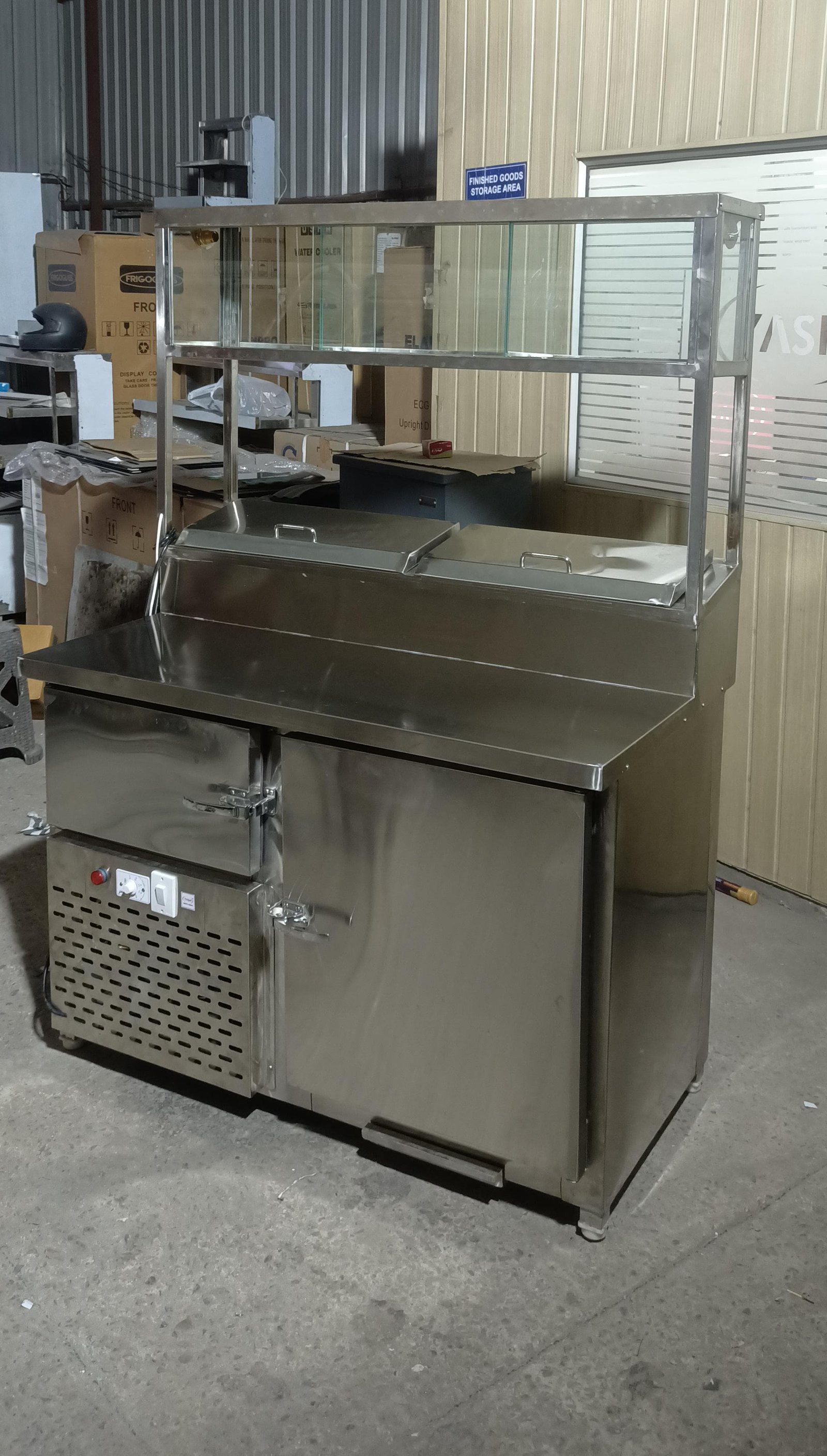 Makeline / Preparation Counter