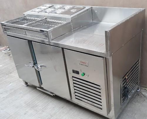 Makeline / Preparation Counter