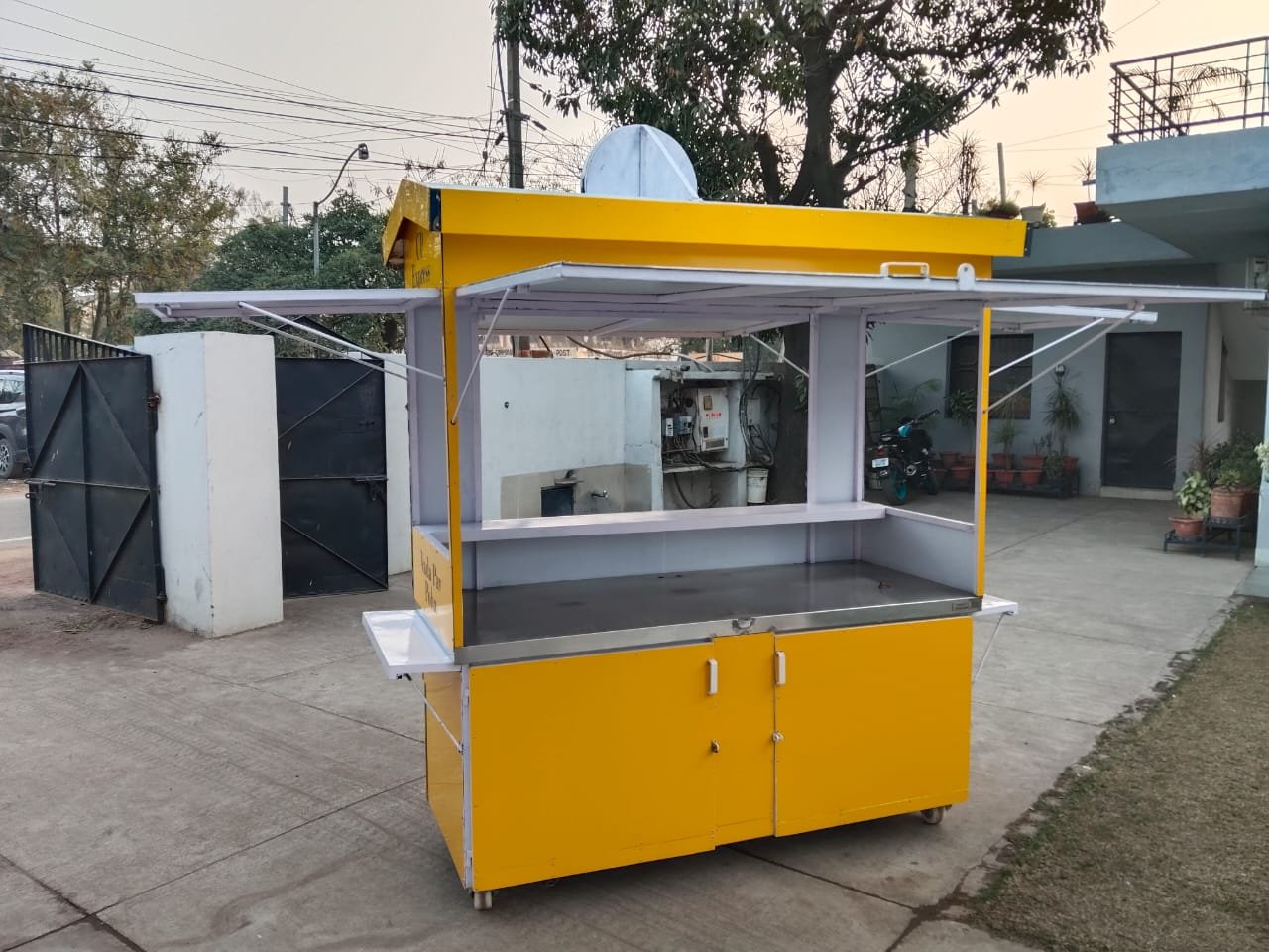 Big Food Cart