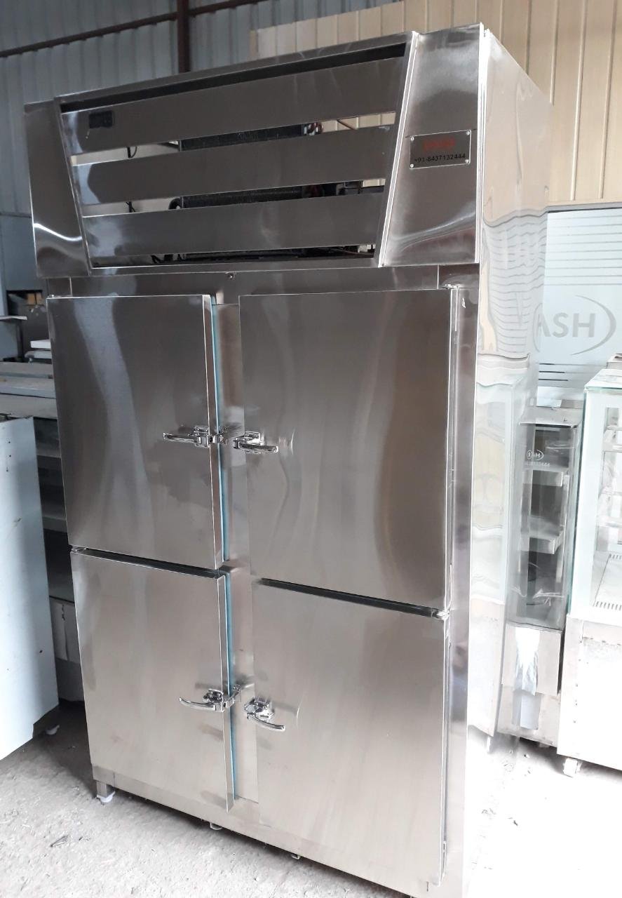 Four Door Vertical Chiller