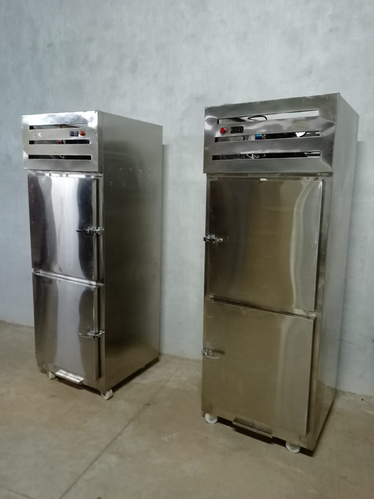 Two Door Vertical Chiller