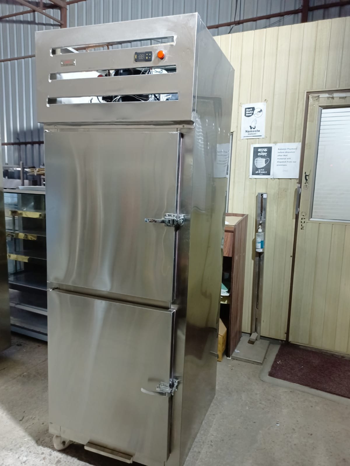 Two Door Vertical Chiller