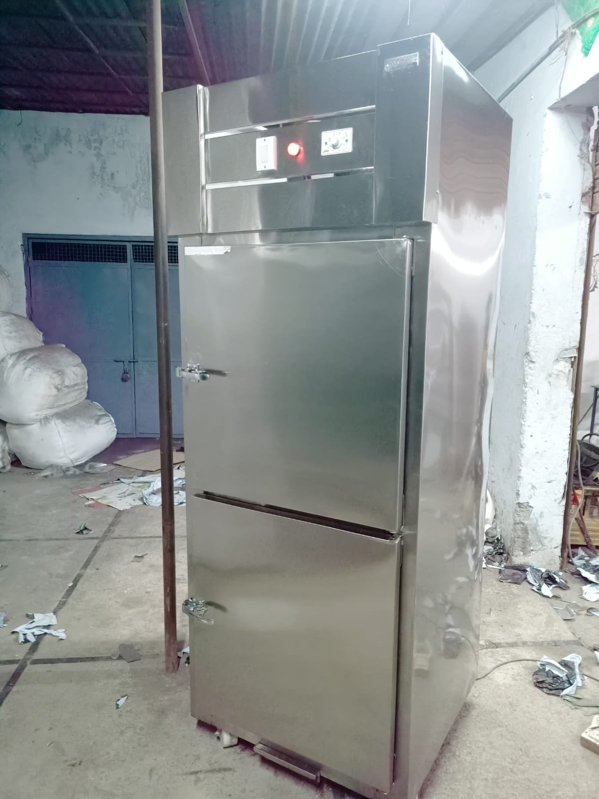 Two Door Vertical Chiller