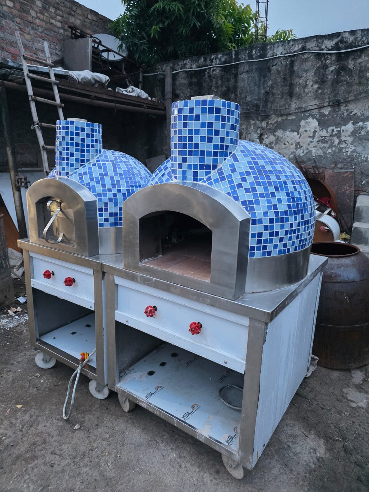 Wood Fired Pizza Oven